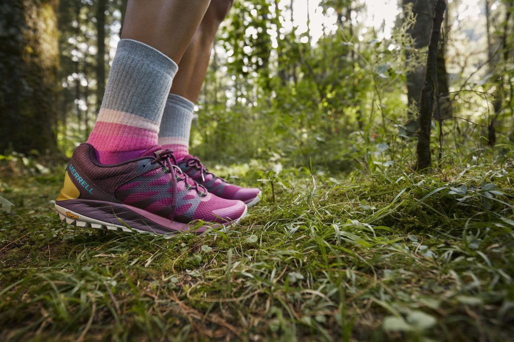 Merrell presenta la campaña “More Less” vinculada a la mujer