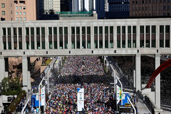 Kipchoge da otra exhibición en el Maratón de Tokio