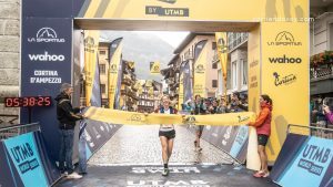 Irene Fuertes del equipo Brooks gana en los 50K de Lavaredo