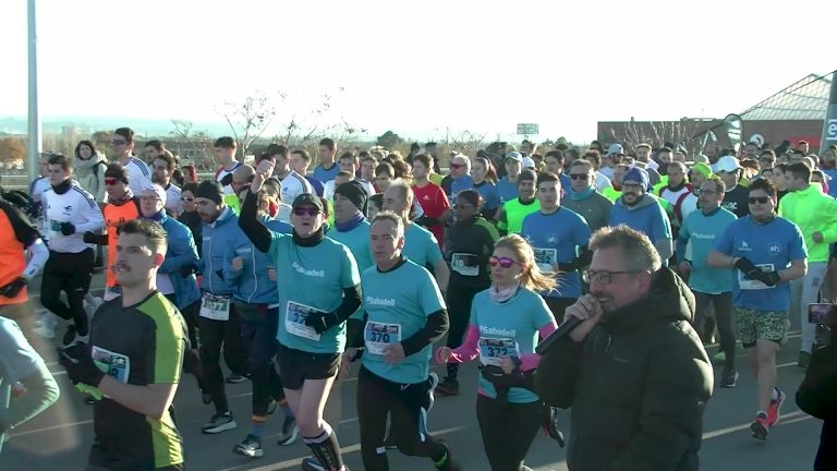 Salida - X Carrera de Empresas ESIC Zaragoza 2024 - frame at 2m1s