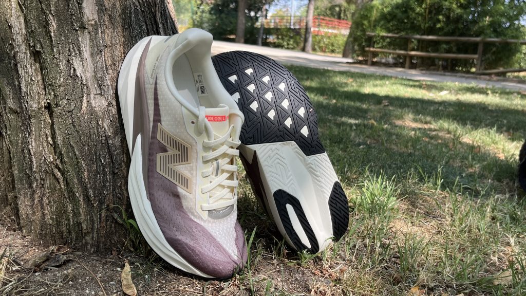 NEW BALANCE REBEL