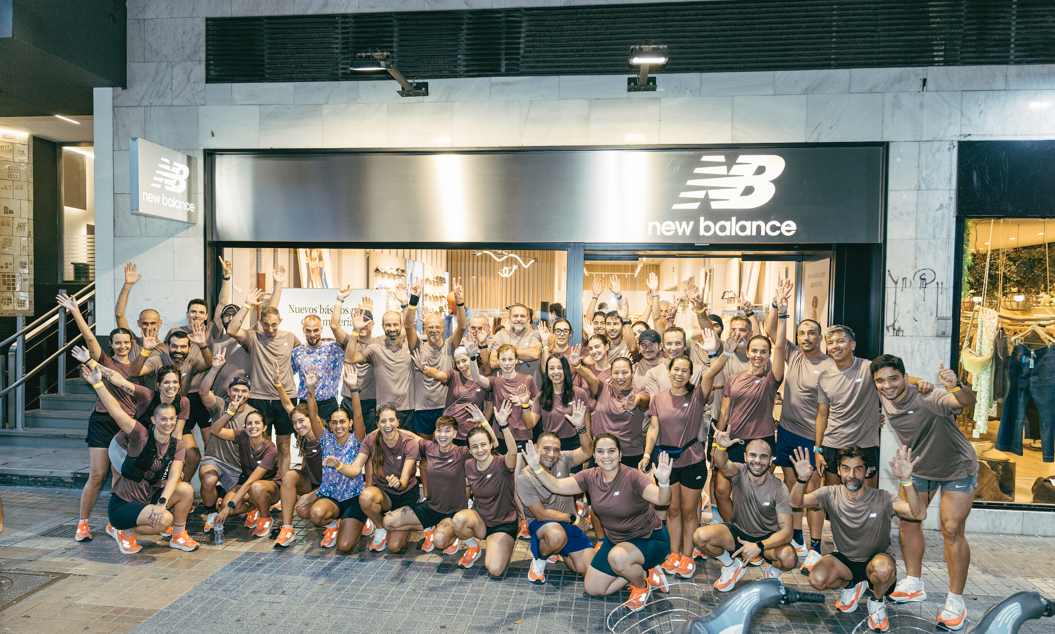 Presentada la cápsula new Balance para el Maratón Valencia Trinidad Alfonso Zurich 2025