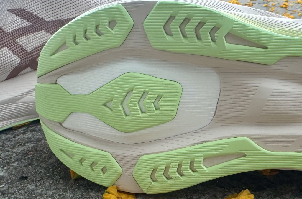 trampolin pod novablast 6