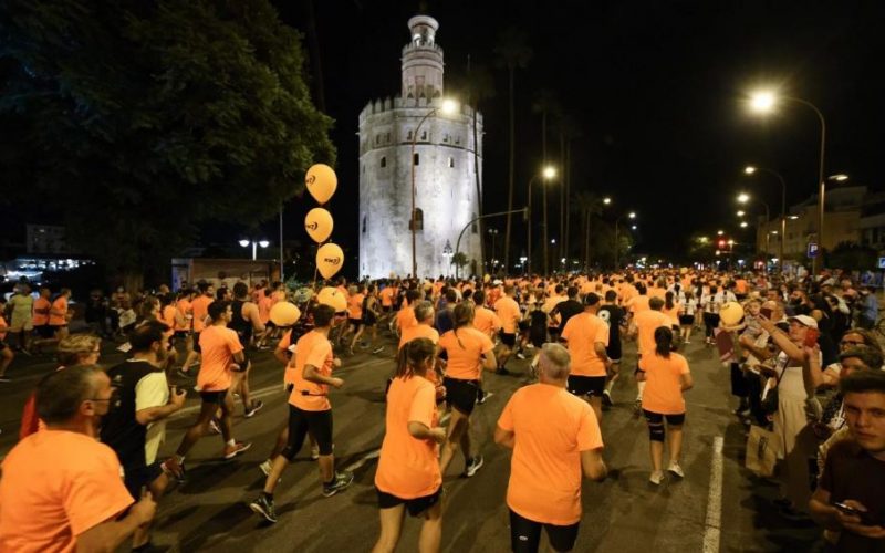 Las carreras nocturnas son una gran opción para correr en verano