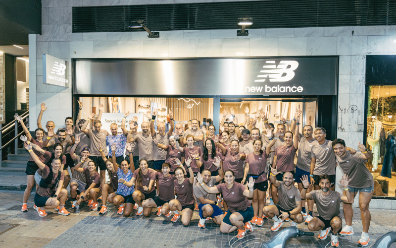 Presentada la cápsula new Balance para el Maratón Valencia Trinidad Alfonso Zurich 2025