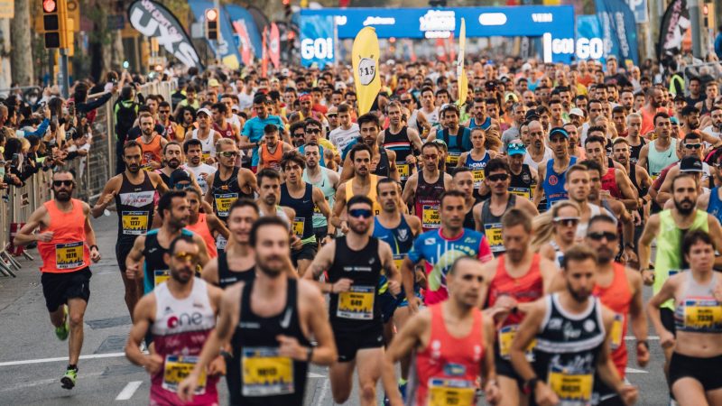 13.000 corredores en la eDreams Mitja Marató Barcelona 2022