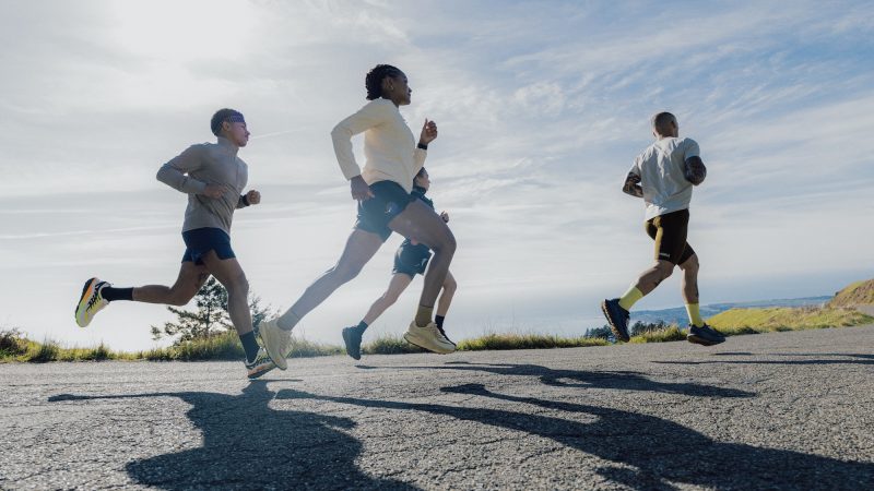 HOKA Stinson 8