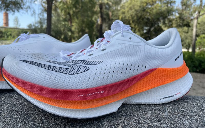 Review Skechers Aero Razor