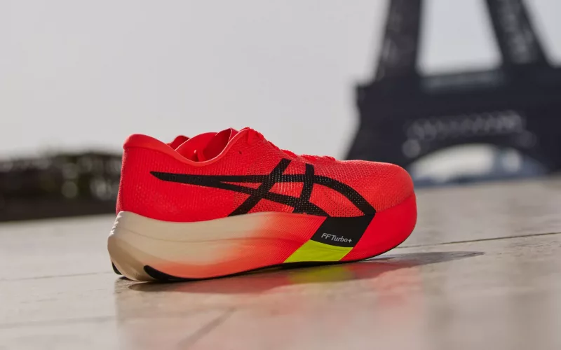 Asics Metaspeed Sky Paris y Metaspeed Edge Paris