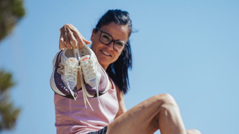 Review New Balance FuelCell Rebel V5 Mujer