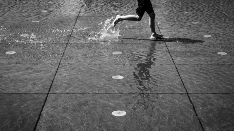 Correr sobre un charco