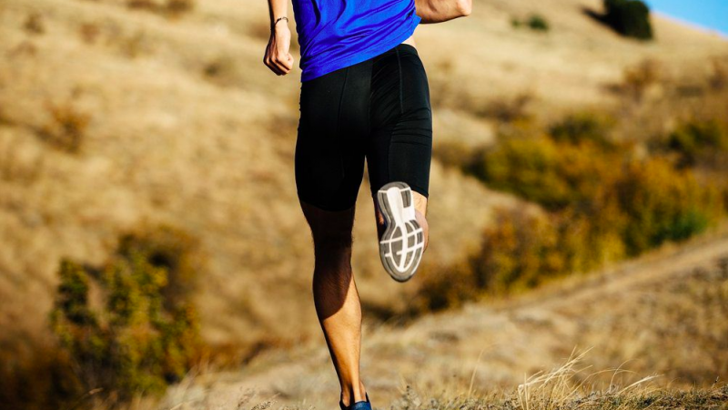 3 entrenamientos para ayudarte a dominar las bajadas