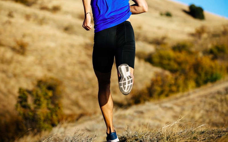 3 entrenamientos para ayudarte a dominar las bajadas